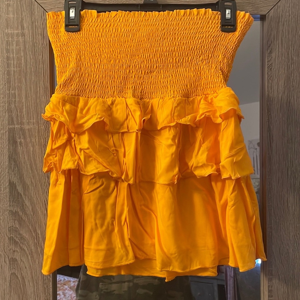 Ruffle skirt